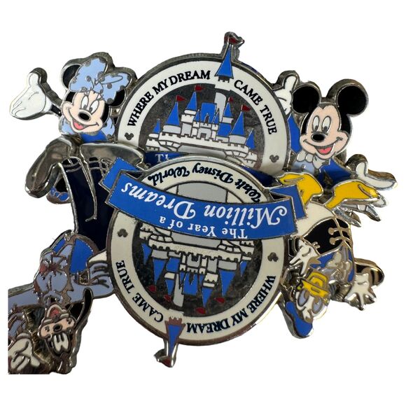 Walt Disney World Year of a Million Dreams Lanyard and Pins NEW without Tags - Picture 3 of 3